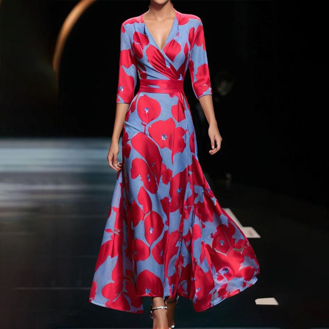 Jessica - Dress With V-Neckline