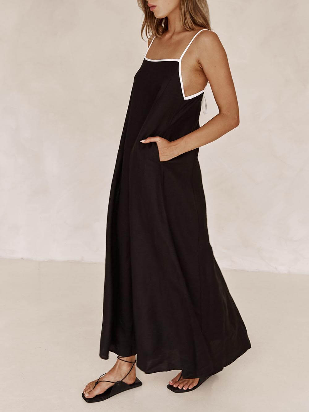 Leticia - Stylish Holiday Dress