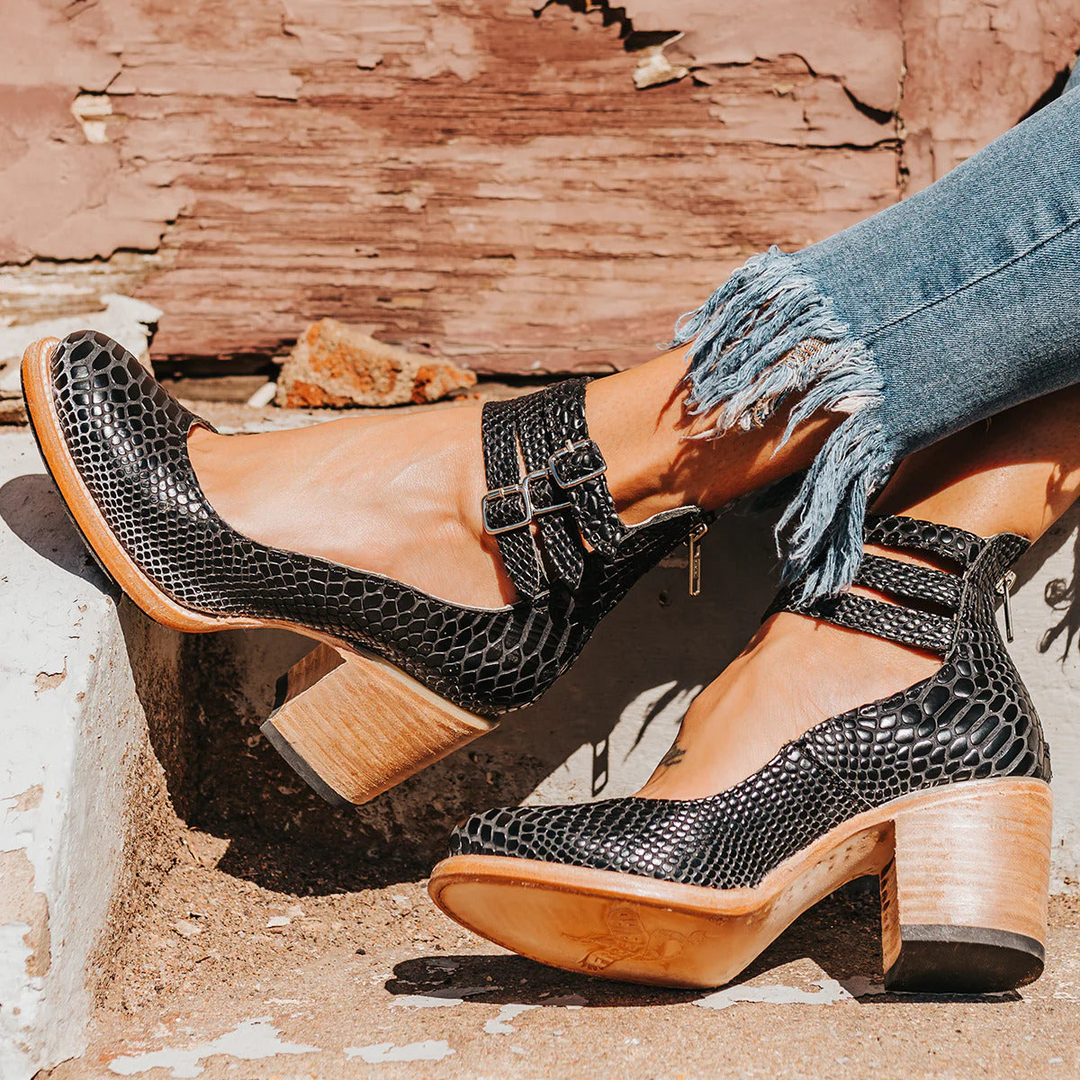 Larisa – Elegant Clarisse Boot
