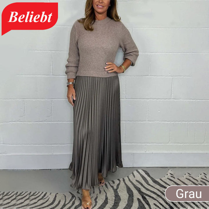 Sophie - Elegant Pleated Dress