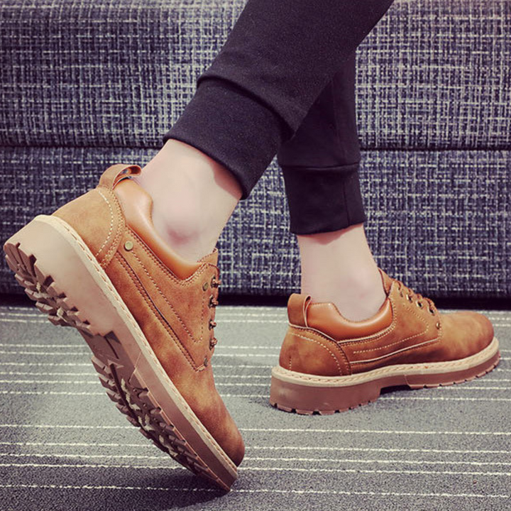 Julian – Classic Lace-Up Shoes