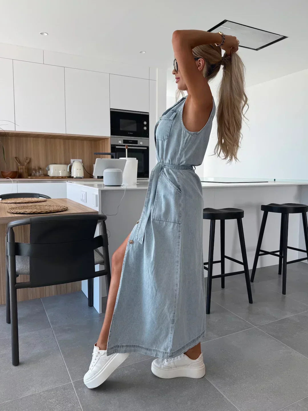 Hanna - Sleeveless Long Denim Dress