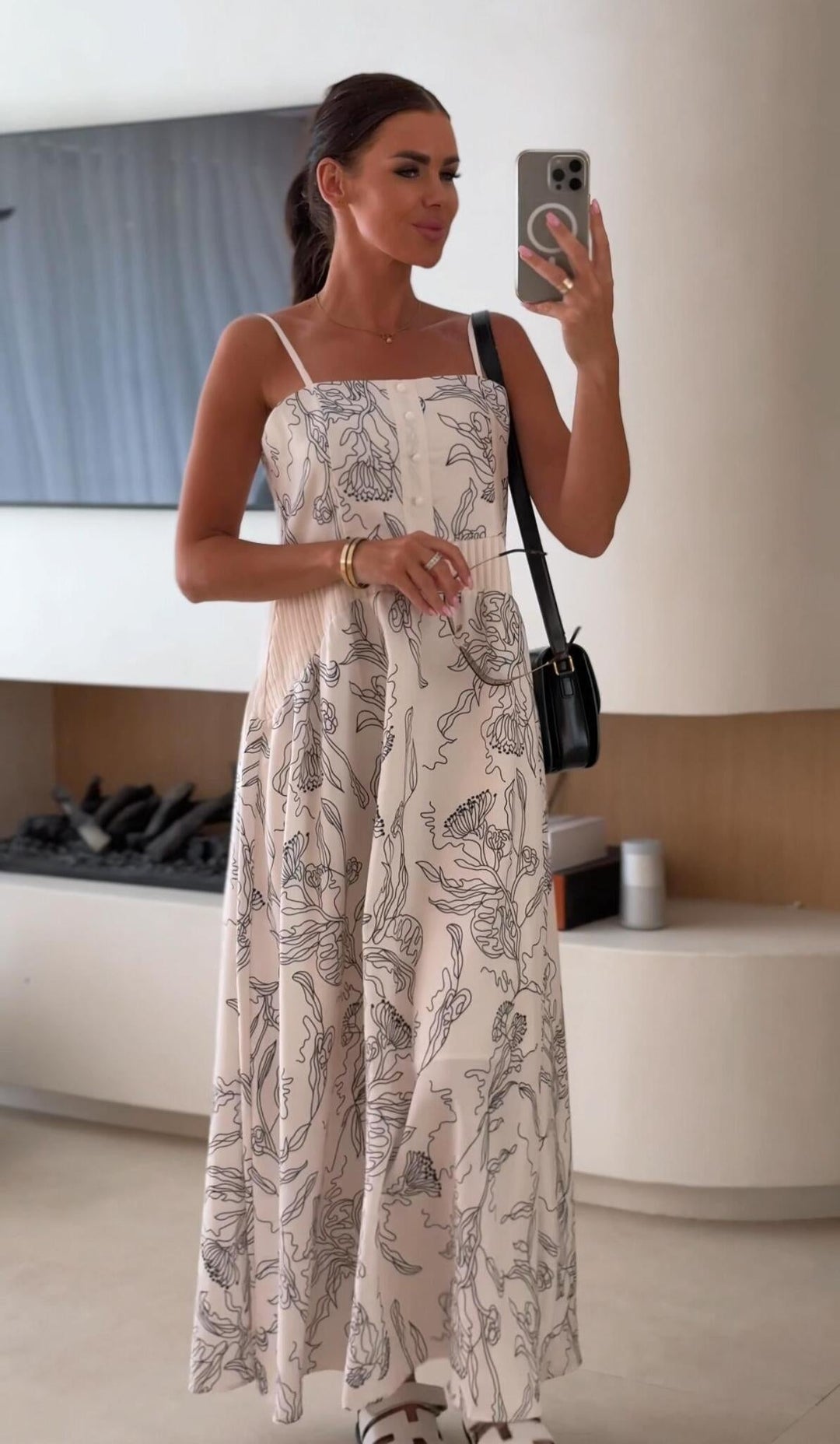 Claudie - Elegant Midi Dress