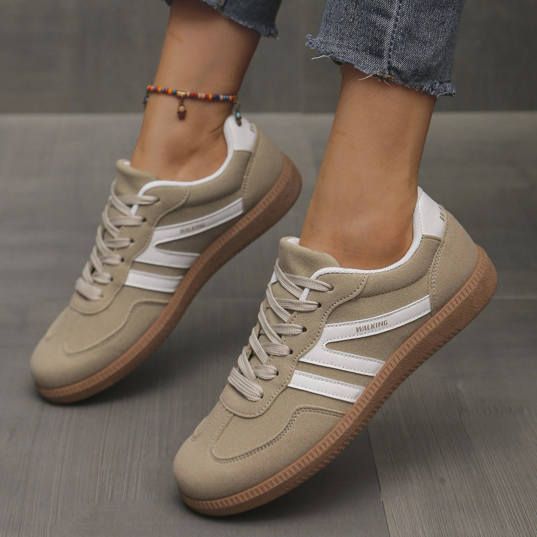 Kirra – Classic Lace-Up Trainers