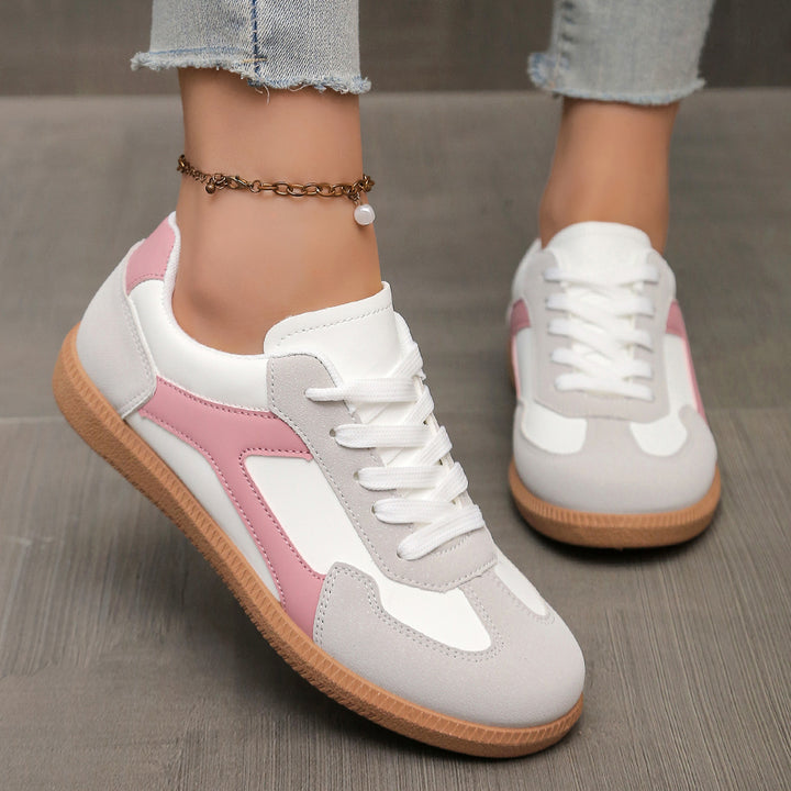 Kirra – Classic Lace-Up Trainers