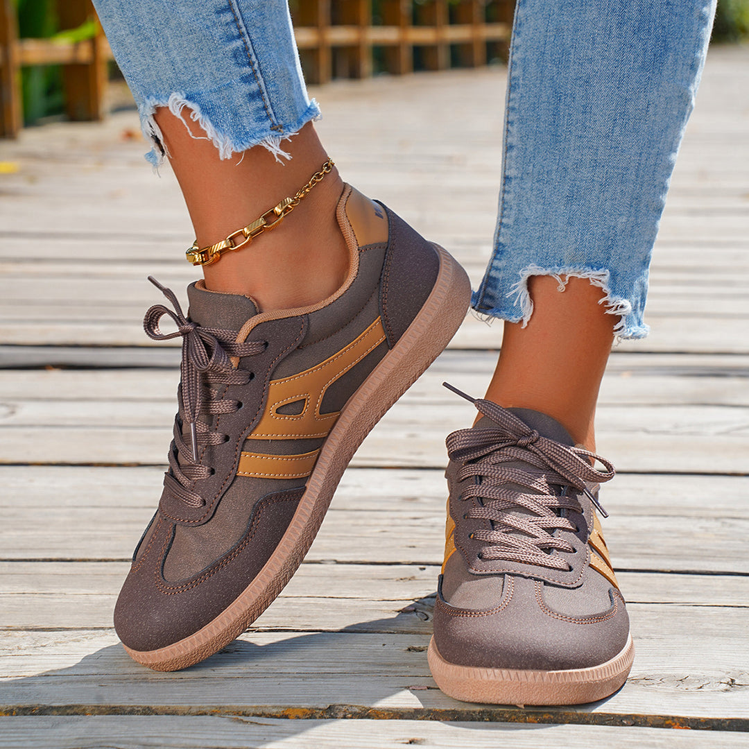 Kirra – Classic Lace-Up Trainers
