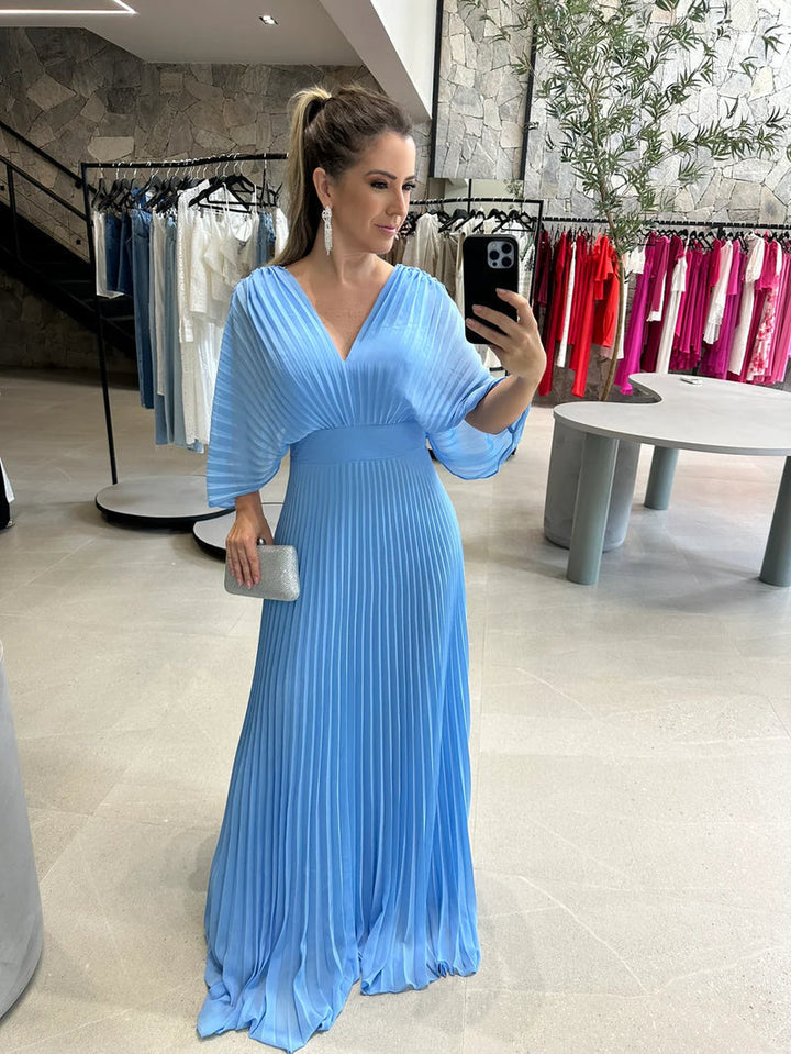 Paya - Elegant Midi Dress With V-Neckline