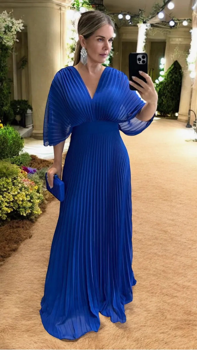 Paya - Elegant Midi Dress With V-Neckline