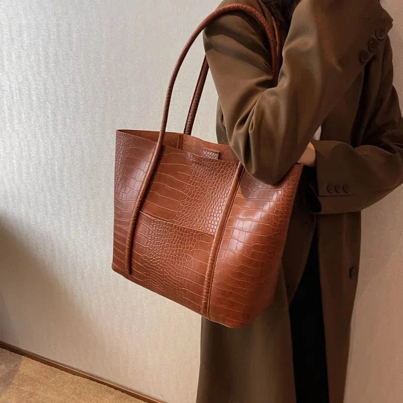 Betina – Croc Shoulder Bag