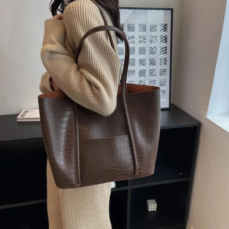Betina – Croc Shoulder Bag