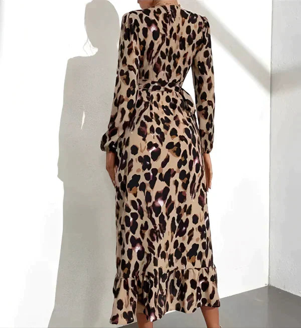 Lisandra - Elegant Dress With V-Neckline