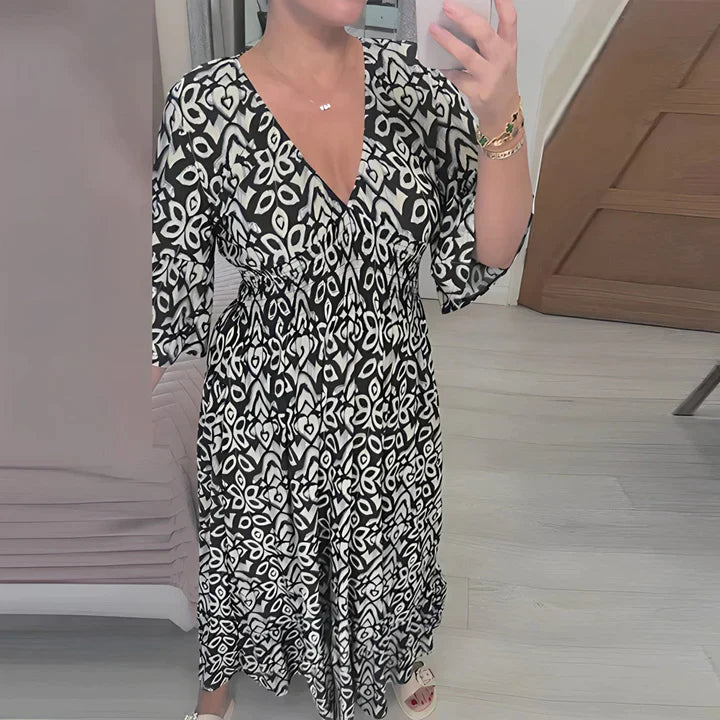 Frieda - Dress With V-Neckline