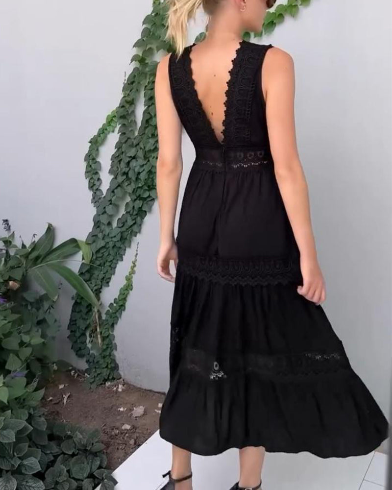 Amira – Sleeveless Midi Lace Dress