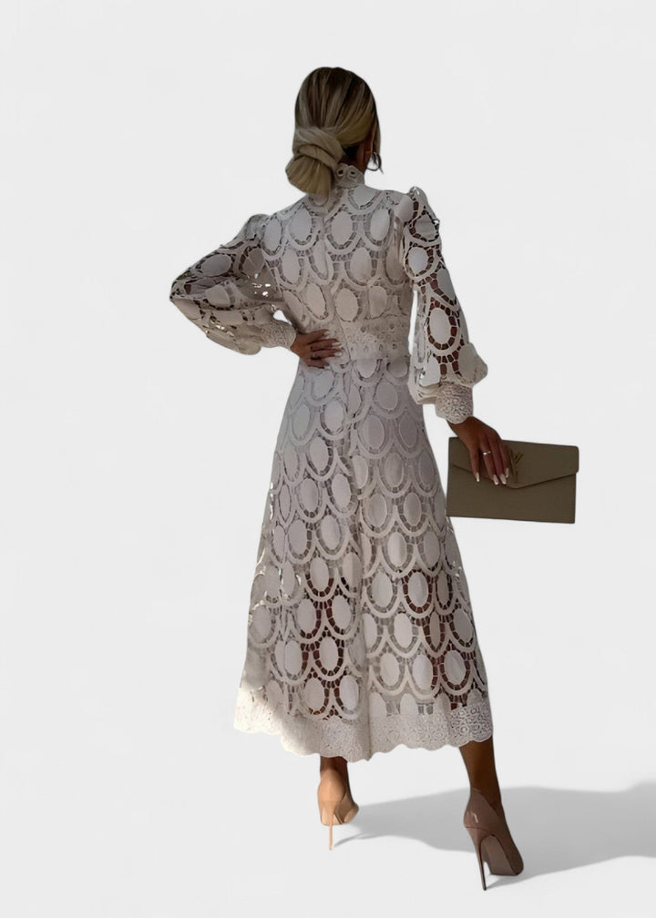 Merindah – Intricate Lace Midi Dress