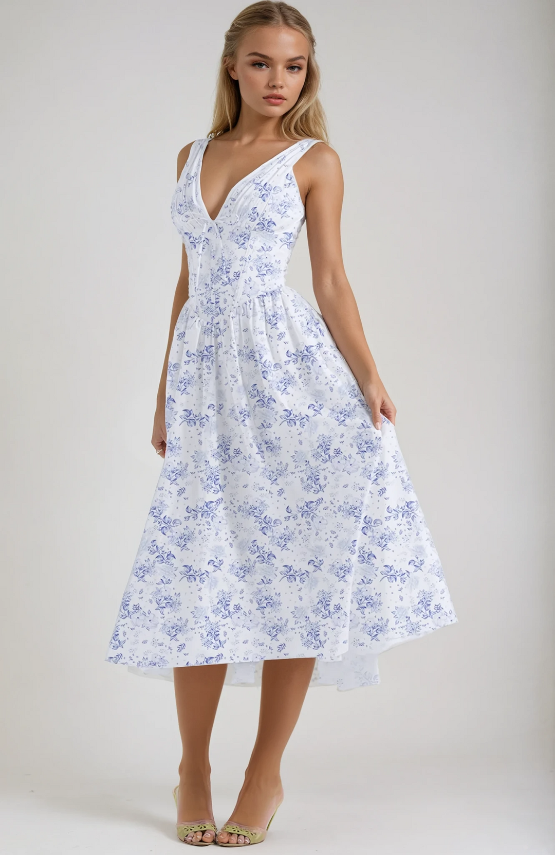 Soraya - Elegant Dress